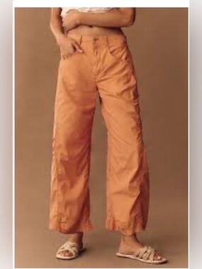 Anthropologie Pilcro Parachute Slouchy Barrel Pant Apricot Beachy Casual SZ 31